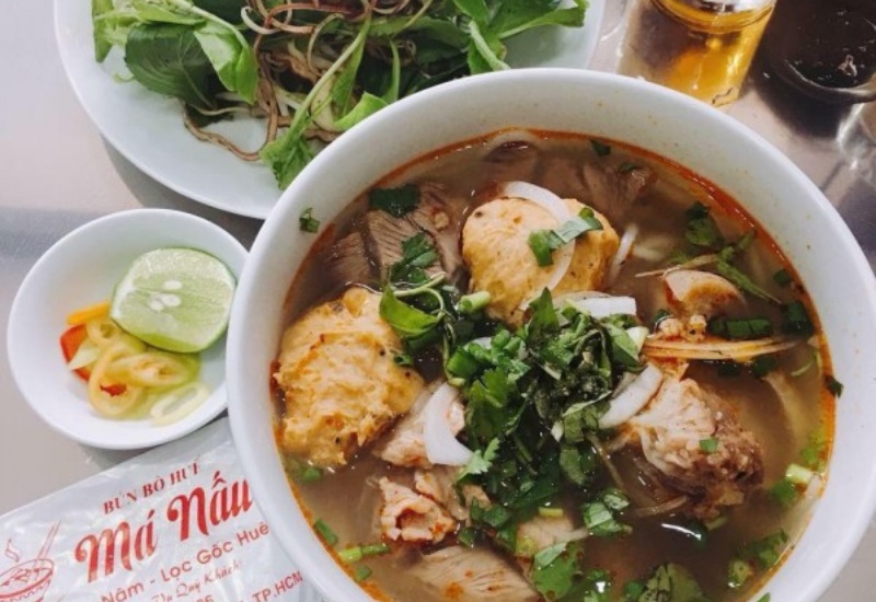 Top 7 delicious and crowded District 5 breakfast restaurants 2