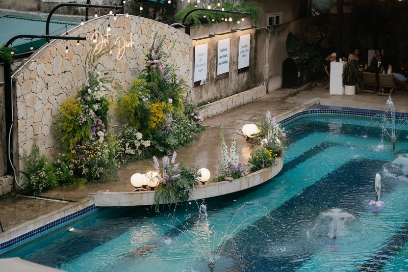 Tunneling cafe sheltered peaceful corner nestled in the heart of Hanoi 3