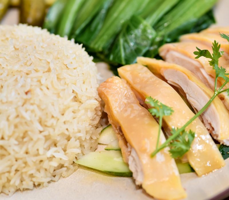 What is the special cuisine of the Chinese cuisine in District 5? 10