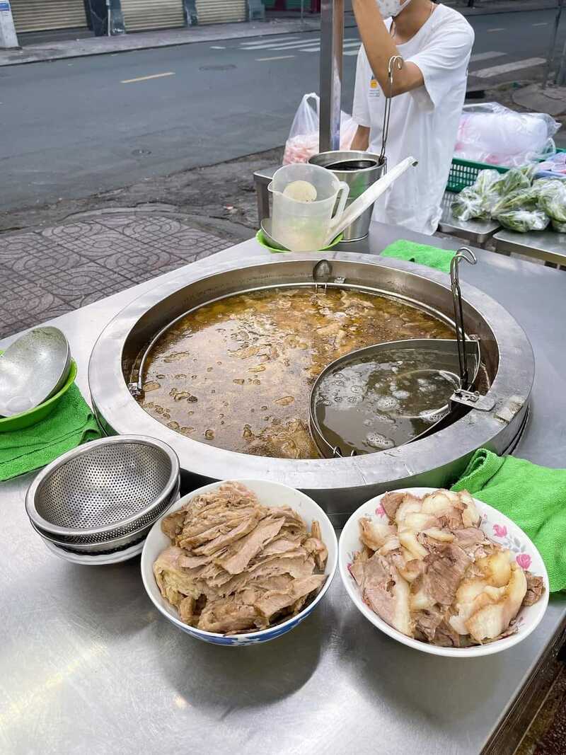 Looking for the top 8 delicious Saigon Pho shops right 6