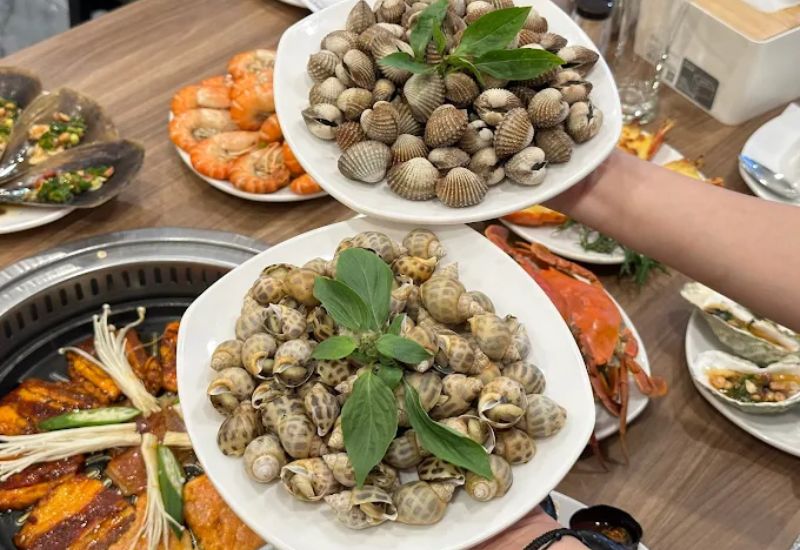 Top 10 famous Hanoi grilled hotpot shops have a delicious taste that is hard to resist 4