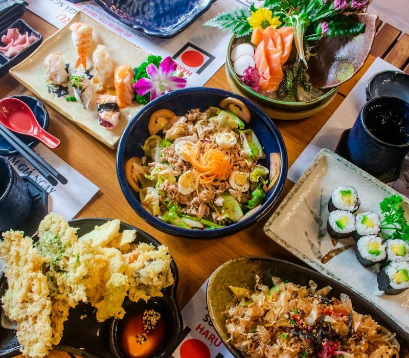 Check-in right in the top 8 delicious sushi shops in District 10 forgot the way about 2