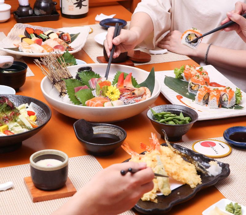 Check-in right in the top 8 delicious sushi shops in District 10 forgot the way about 15