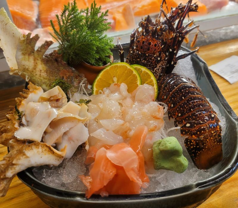 Check-in right in the top 8 delicious sushi shops in District 10 forgot the way about 8