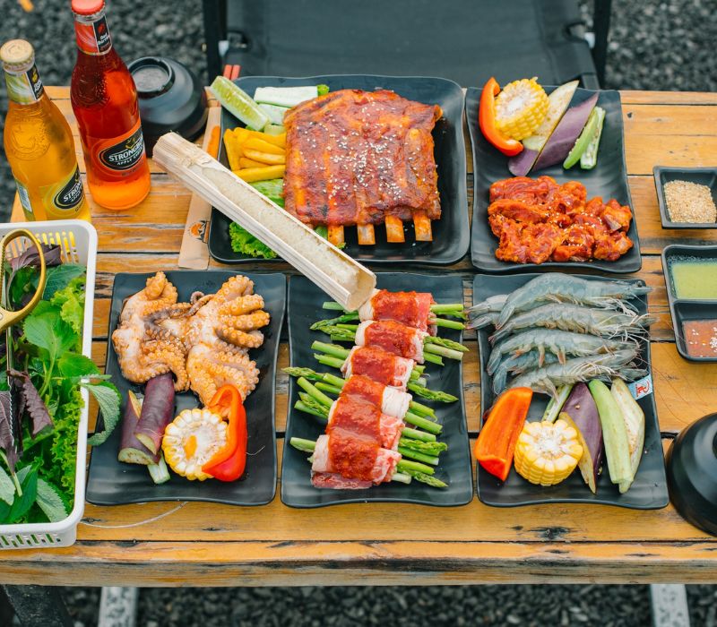 Discovering the twilight of Coffee & BBQ is what special? 8
