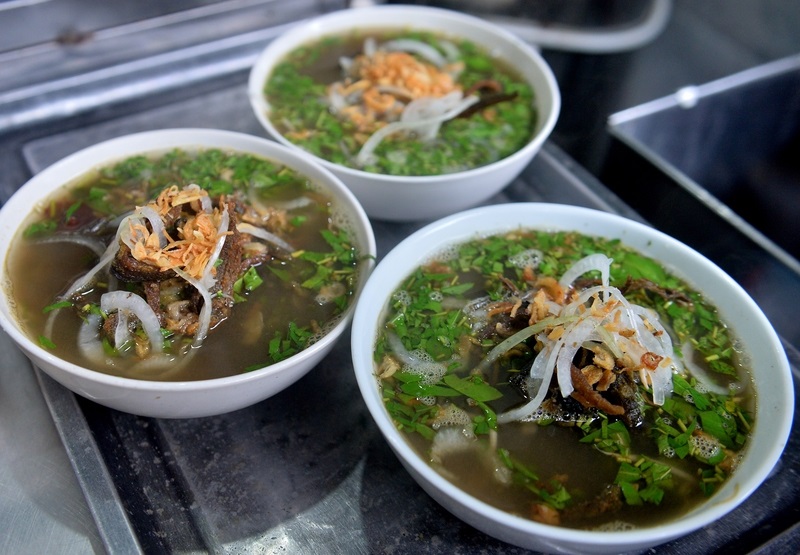 Eel vermicelli in Hanoi: The warmth of the old town in each vermicelli 8