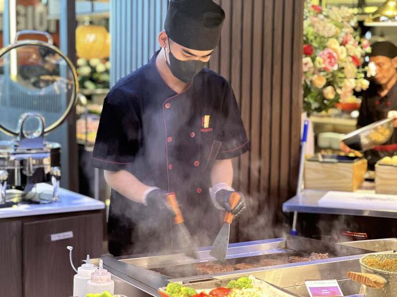 Poseidon buffet, paradise for seafood lovers 3