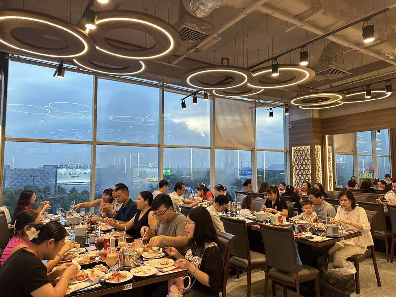 Poseidon buffet, paradise for seafood lovers 4