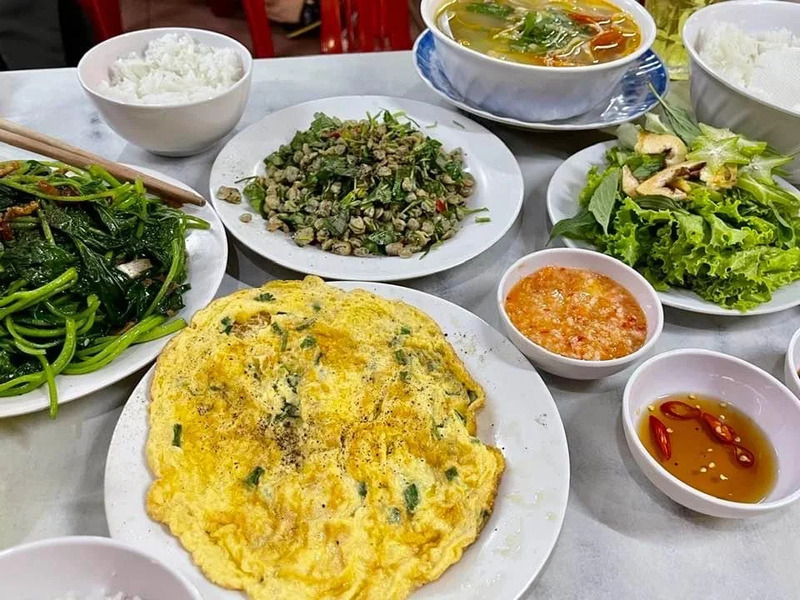 Top 10 delicious mussel shops in the heart of Hue in the heart of Saigon 8