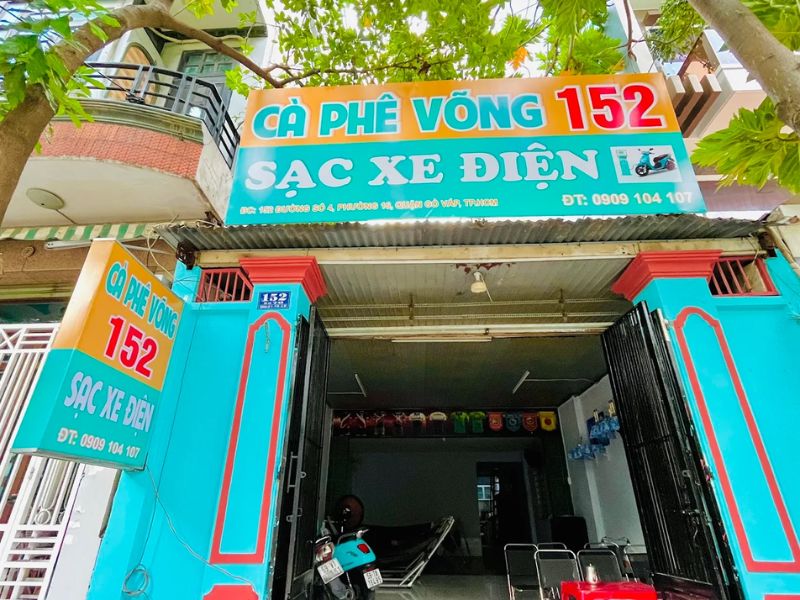 Top 10 Ho Chi Minh City Hammock Cafe has a cool, quiet space 9