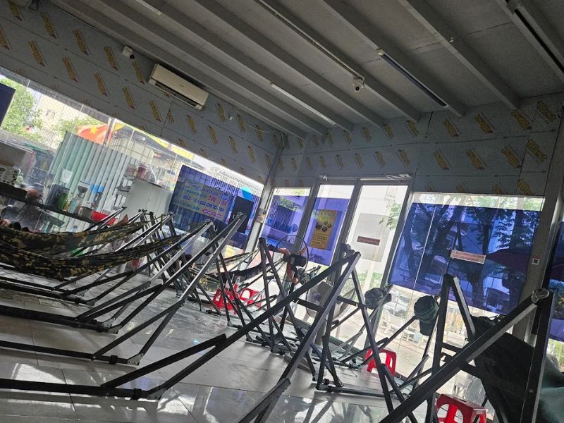 Top 10 hammock cafe in Ho Chi Minh City has a cool, quiet space 6