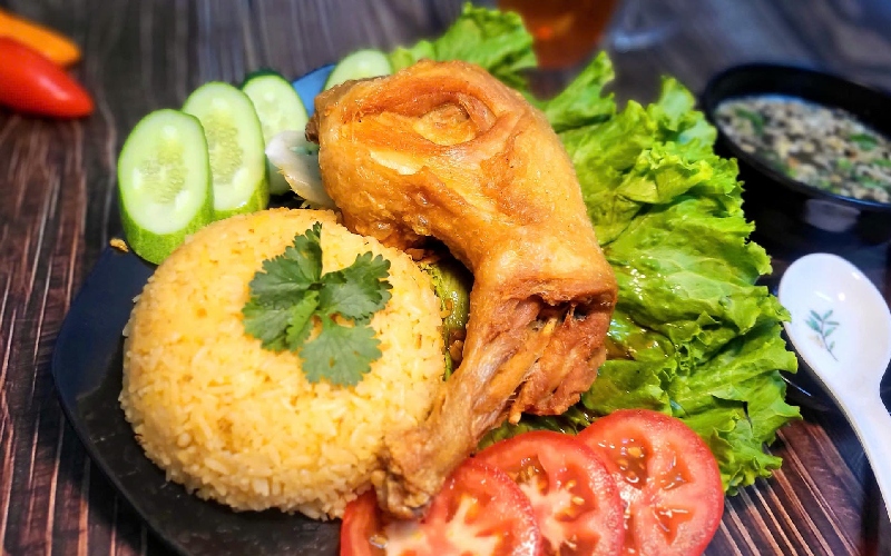 Top 15 delicious and delicious chicken rice shops in Saigon 3