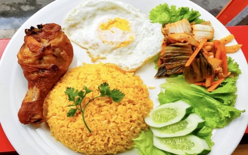 Top 15 delicious and delicious chicken rice shops in Saigon 10