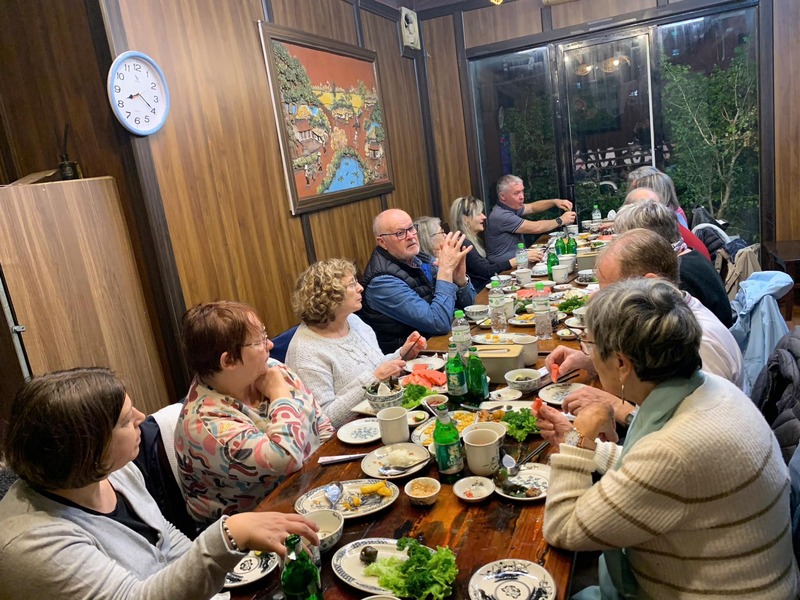 Top of Hanoi sturgeon hotpot shop conquering diners with Northwest flavor 7