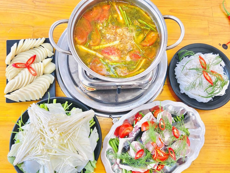 Top of Hanoi sturgeon hotpot shop conquering diners with Northwest flavor 3