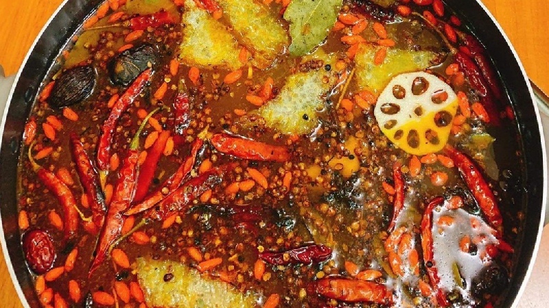Top 13 Chinese hotpot shops in the heart of Saigon 2