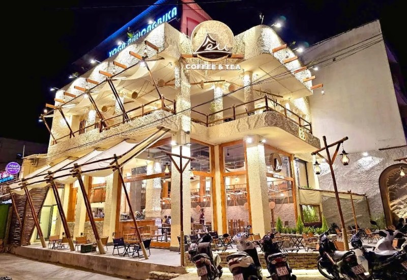 Top 10 cafe in District 6 is beautiful and beautiful