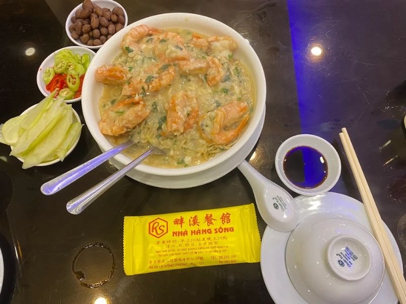 Suggest 12 best District 5 restaurants: Eating is love, to remember 10