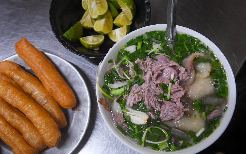 Pocket 15 delicious restaurants in Hanoi must definitely visit once 9