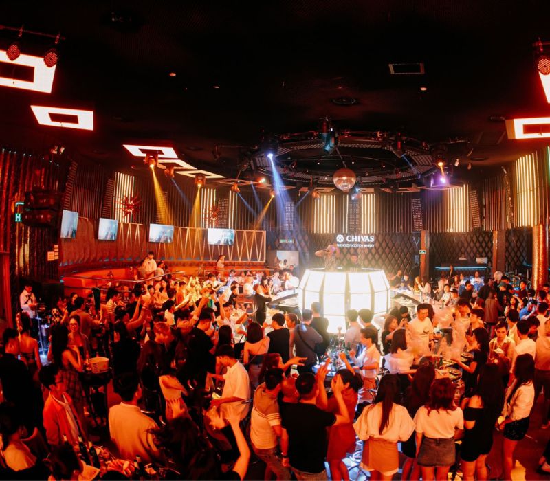 Top 8 Da Nang bars are worth 2