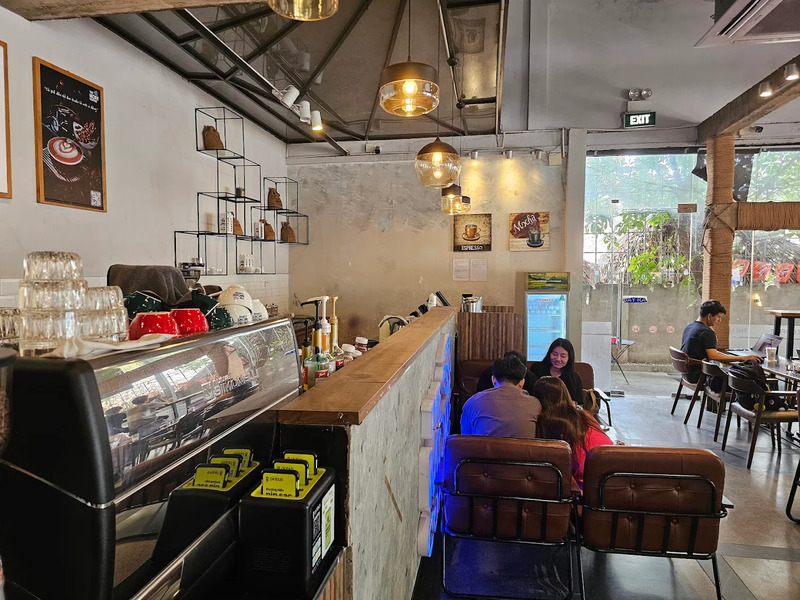 Top cute District 9 cafe for people who love to live virtual 6