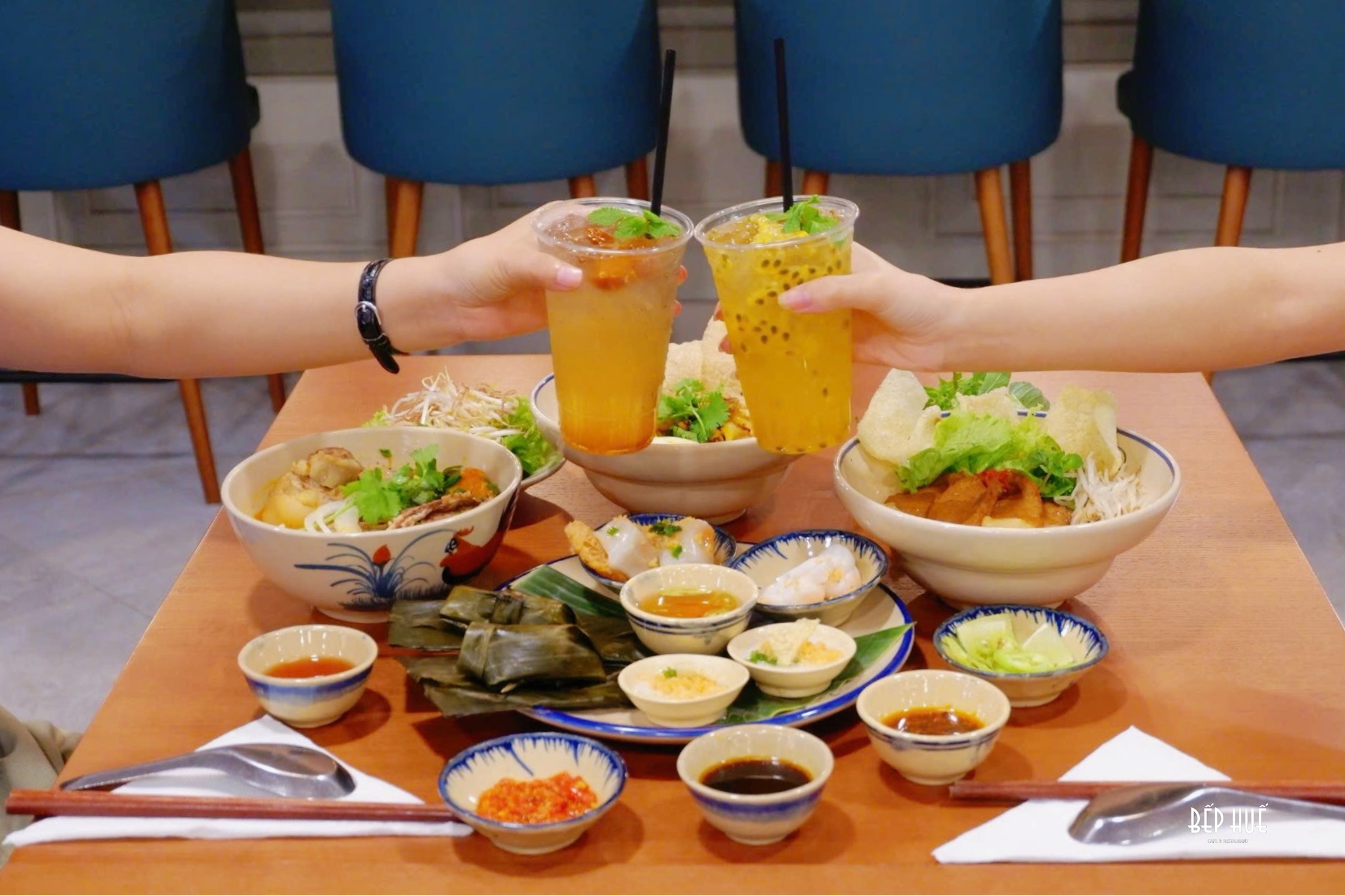 Take attendance of the best Hue shops for Saigon 7 team