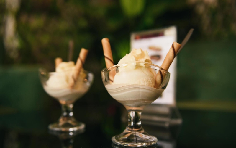 Top 14 delicious Saigon coconut ice cream shops make you fall in love from the first time 4
