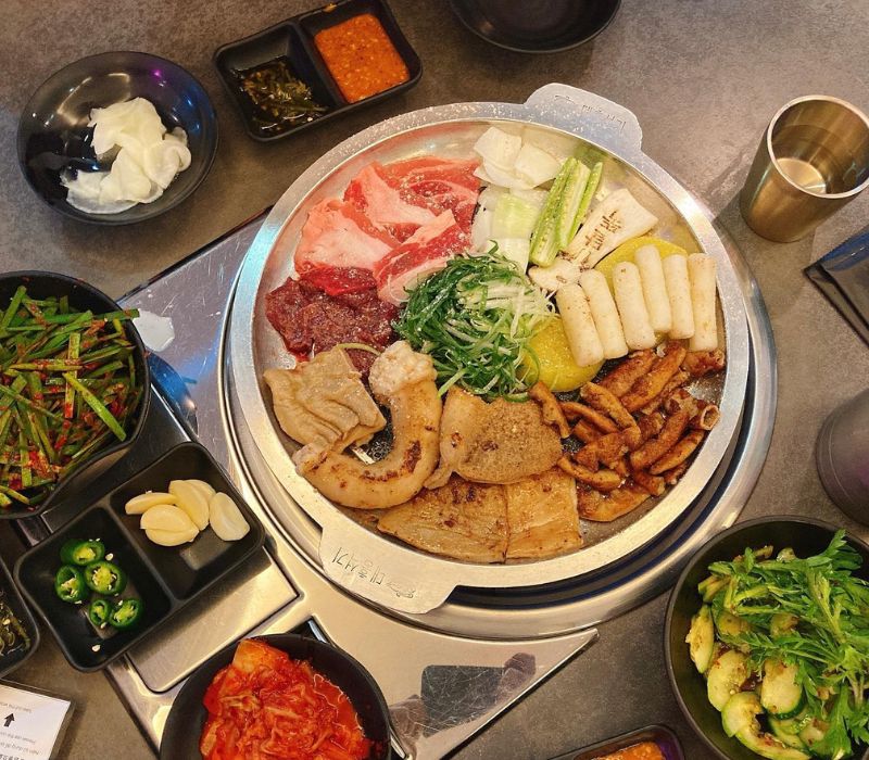 8+ Saigon Grilled Beef Restaurant makes diners fascinated 3