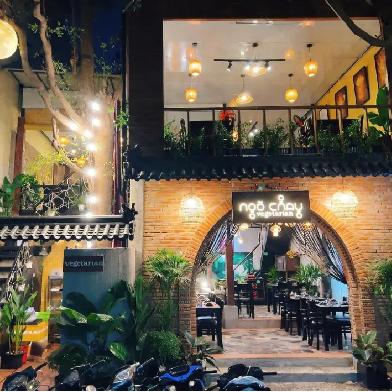 Top 15 delicious and pure Go Vap vegetarian shops for a peaceful meal 3