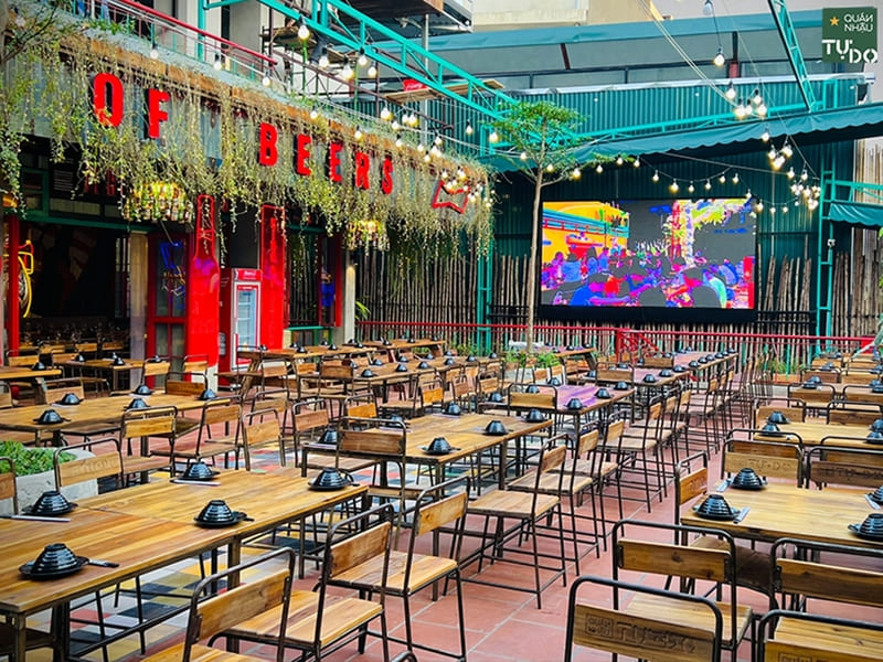 17 Free pubs in Hanoi with unique space 10