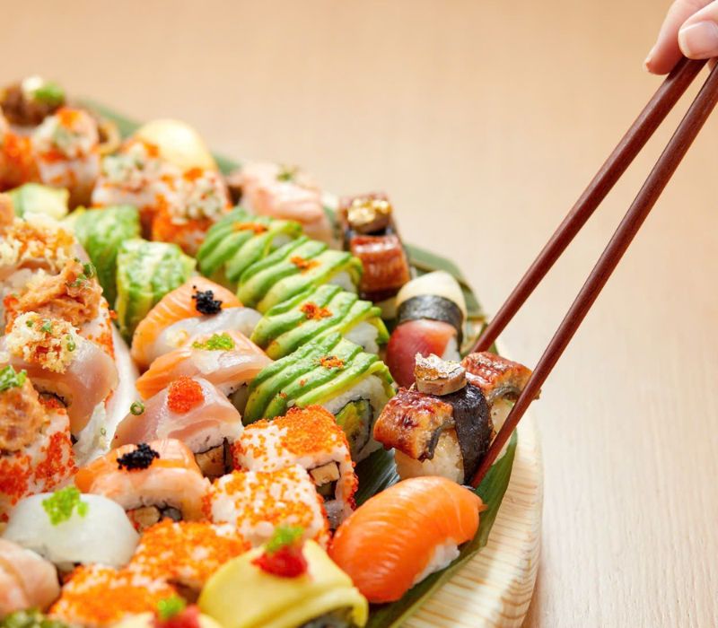 Discover the top of the famous District 1 Sushi restaurant 3