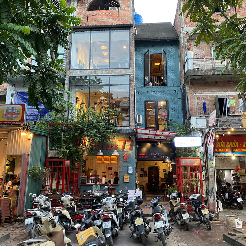 Tiny Post Cafe: Quiet vintage cafe in the heart of the capital 3