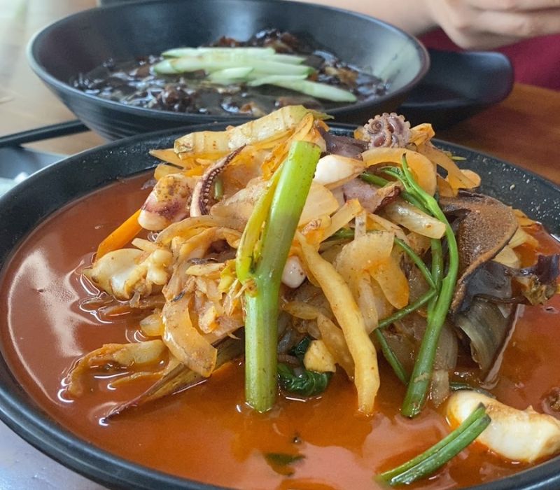 Champong Legend: Experience Korean cuisine standard in the heart of Saigon 5