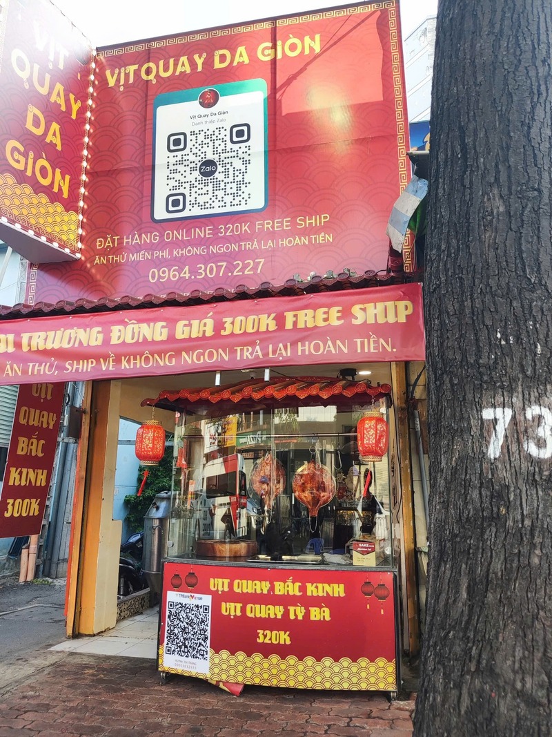 Tell you 7 delicious roast duck shops in District 5