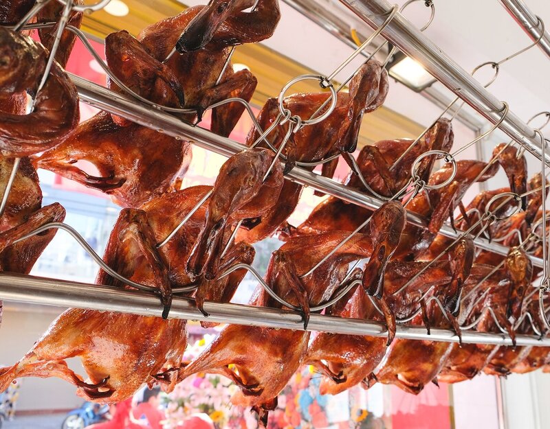 Tell you 7 delicious duck duck shops in District 5