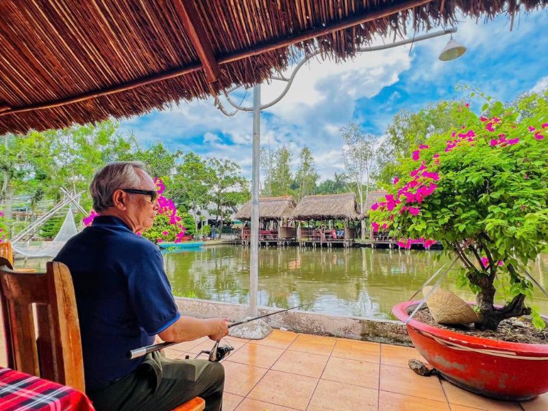 Ecological cuisine Xuan Huong recreational fishing - A meeting place for delicious food and fun 4