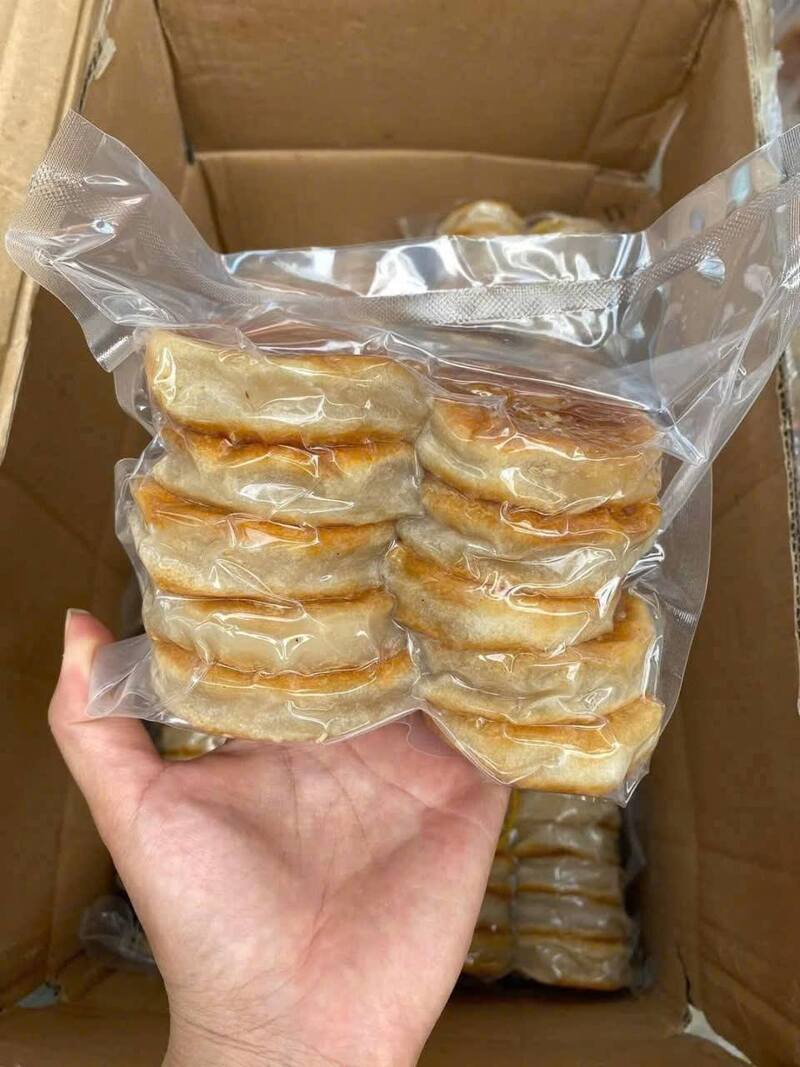 Chestnut cake is a gift with the most unforgettable aftertaste in Sapa 9