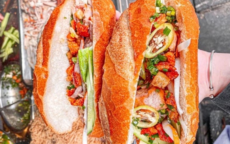 Top 15 famous delicious banh mi shops in Da Nang 6