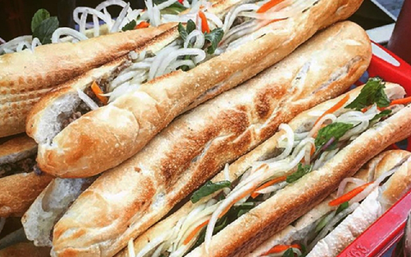 Top 15 famous delicious banh mi shops in Da Nang 8