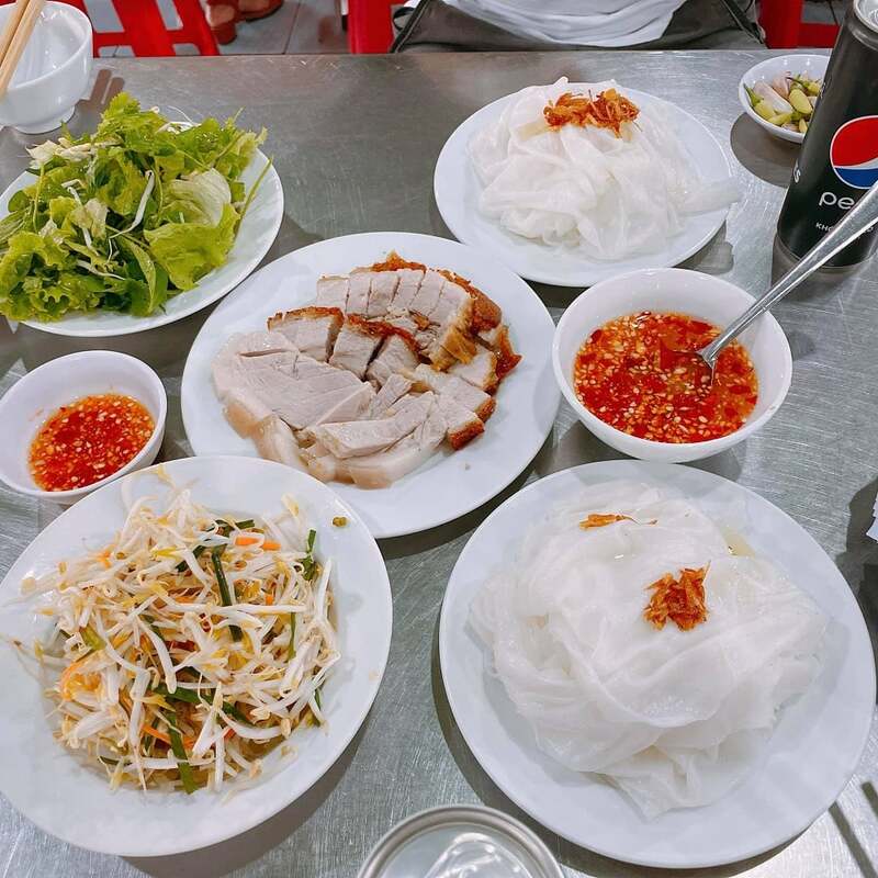 Pocket 8 delicious Hue wet cake shops, you'll be addicted to eating them 2