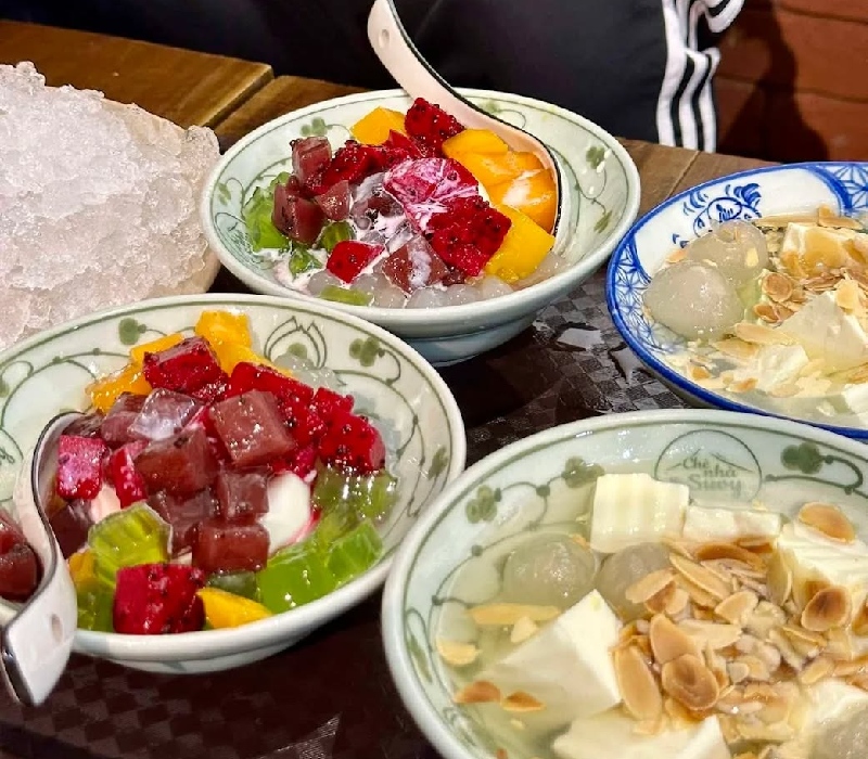 Top 15 delicious sweet soup shops in Hanoi that make diners 
