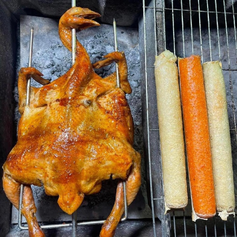 Top 10 delicious grilled chicken and bamboo rice restaurants in Saigon 7