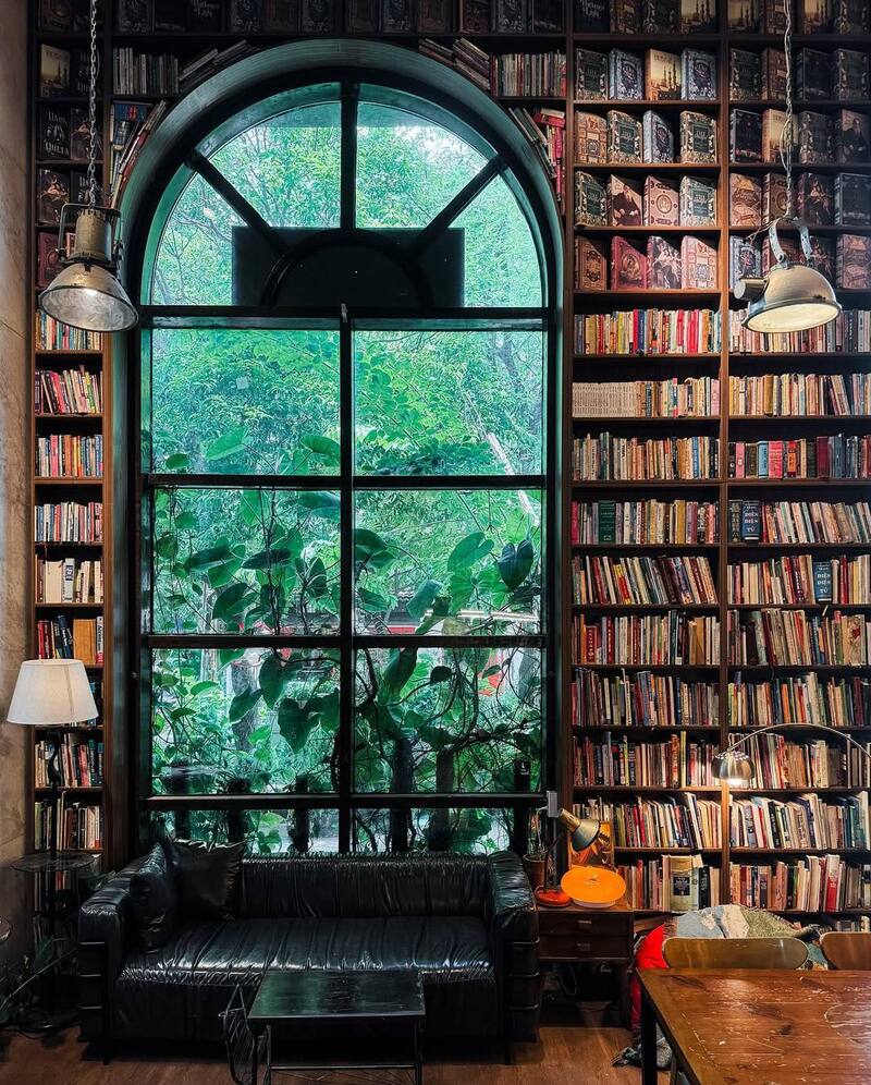 Giang Cafe: Find a classic but no less trendy space 11