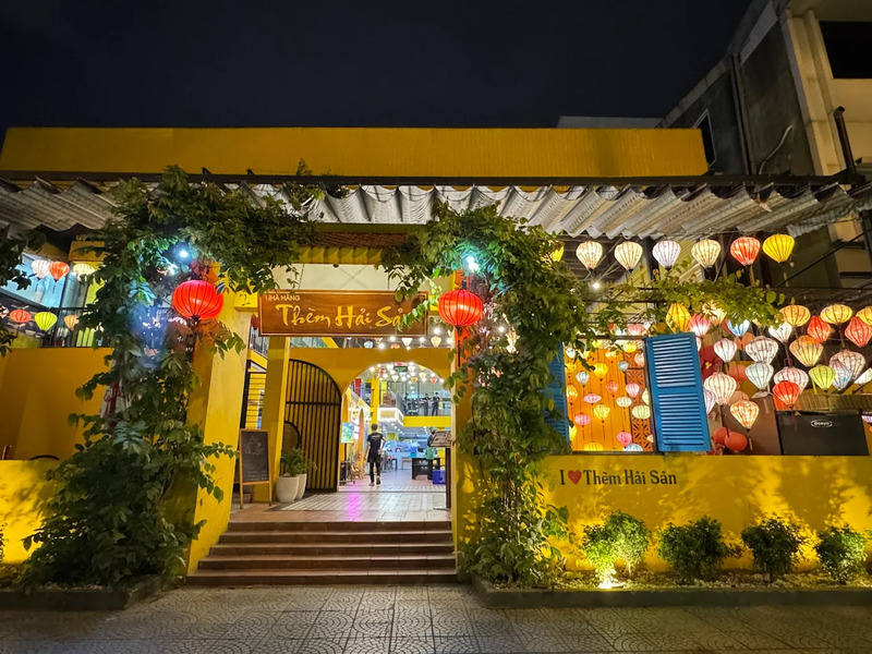 9 fresh, quality Da Nang seafood restaurants 8