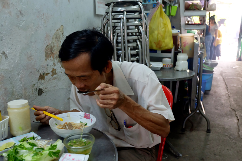 My Tho Thanh Xuan noodle soup, 80-year journey with Saigon 11