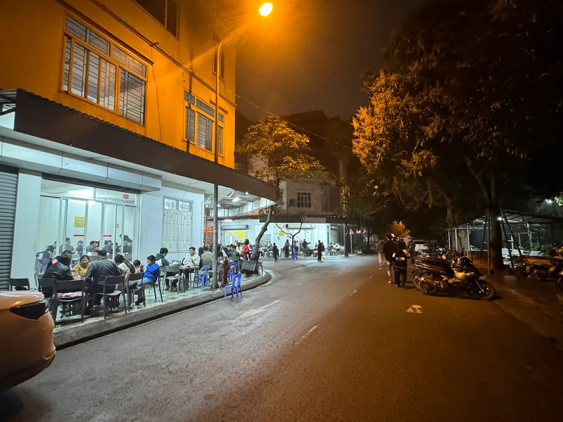 Hanh No oxtail hotpot, Hanoi, famous culinary rendezvous in Ha Dong 3