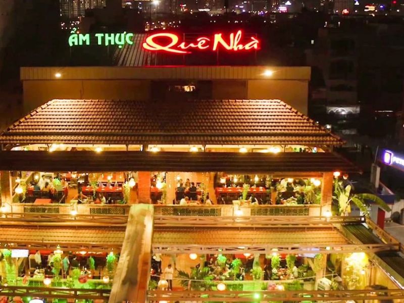 Top 10 Tan Binh restaurants with delicious food and beautiful space 2
