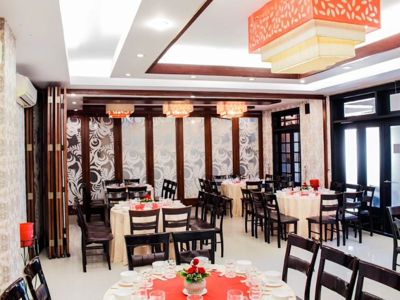 Top 10 Tan Binh restaurants with delicious food and beautiful space 10