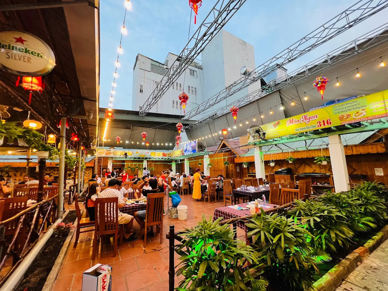 Top 12 Tan Phu restaurants bring an unforgettable taste journey 5