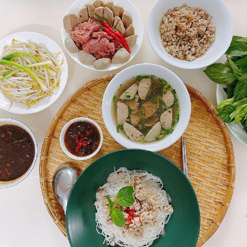 List of 10 delicious Gia Lai dry pho restaurants in Saigon 6